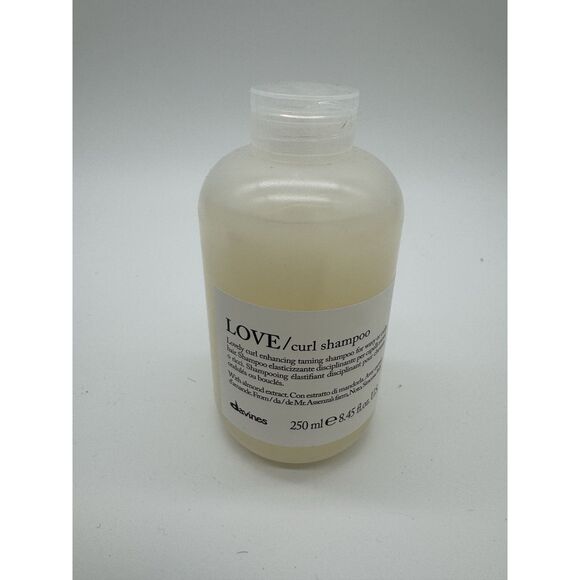 Davines LOVE CURL Enhancing SHAMPOO 8.45oz / 250ml - Picture 1 of 3